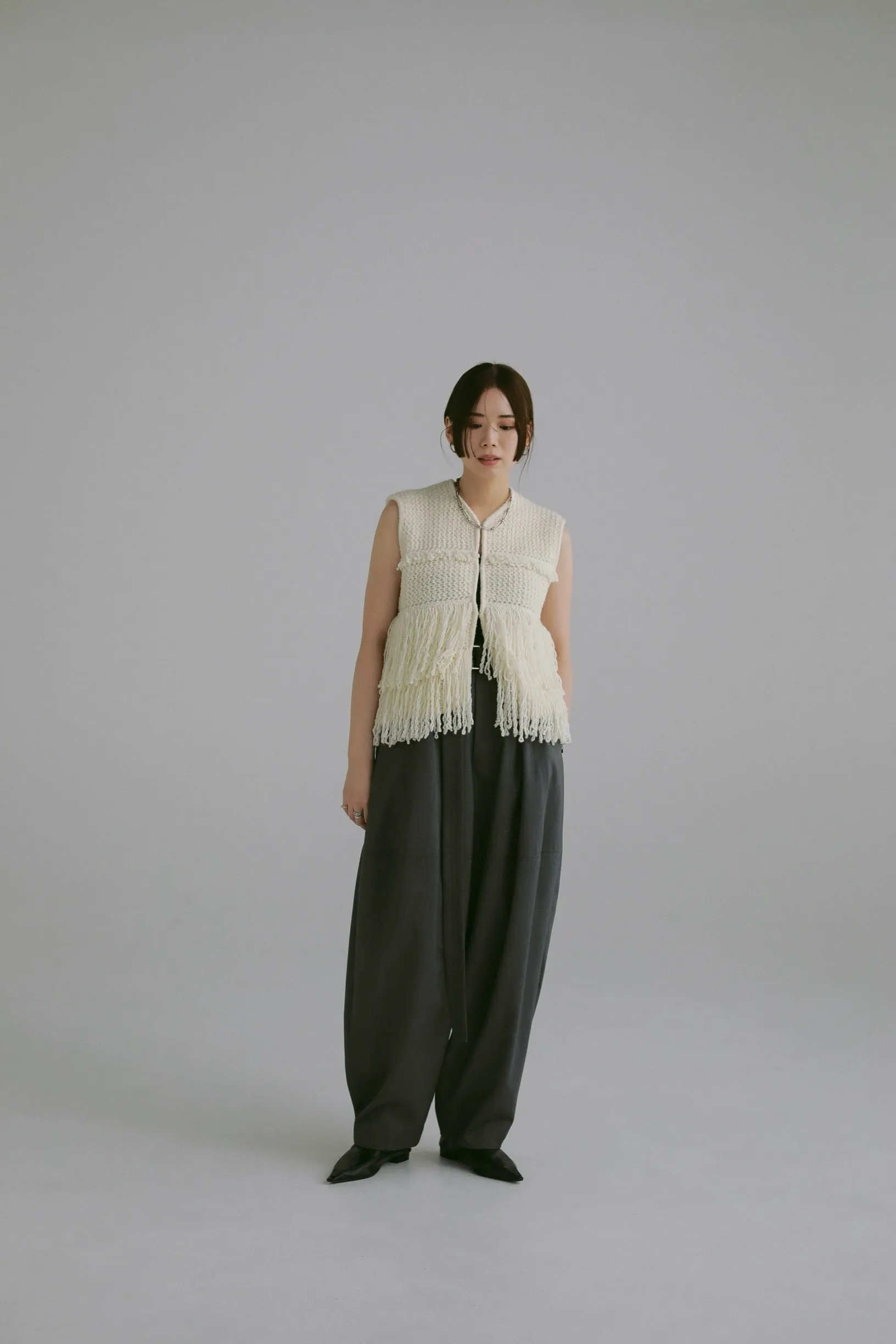 slab yarn fringe vest
