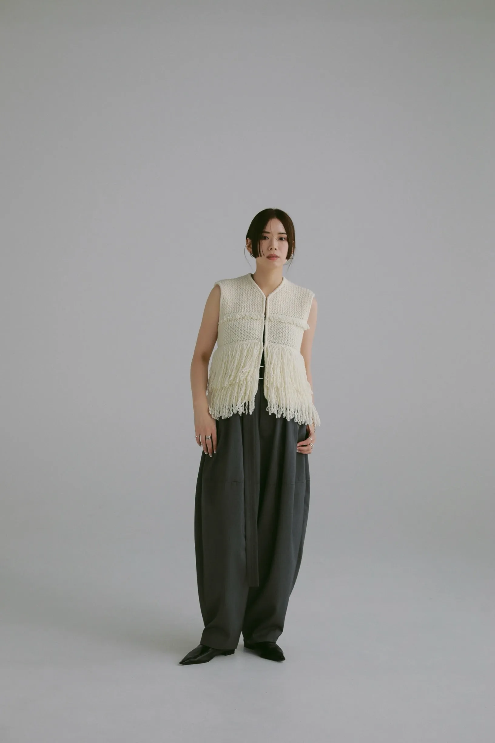 slab yarn fringe vest