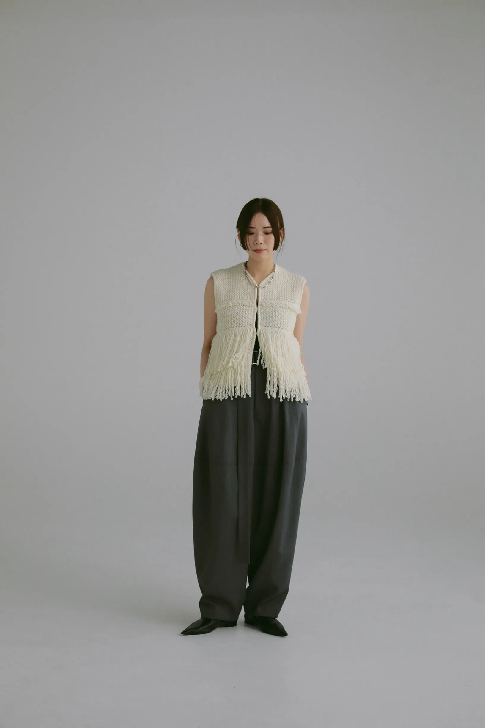 slab yarn fringe vest