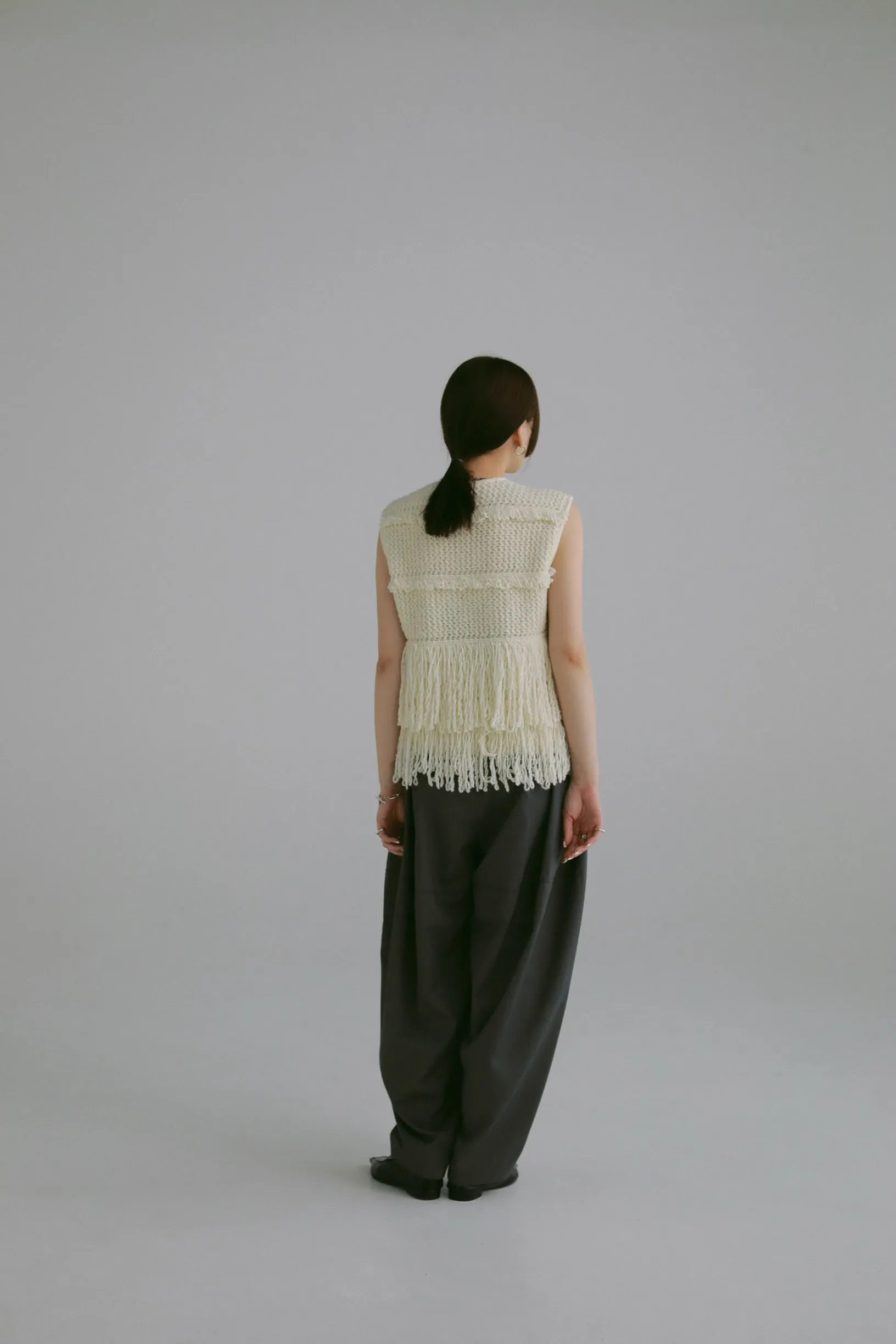 slab yarn fringe vest
